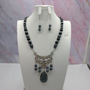 New Handmade Bali Style Gemstone Necklace and Earring Set